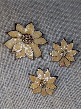 Vintage Yellow And gold Glitter Pointsettia Brooch and Clip-on Earring Set